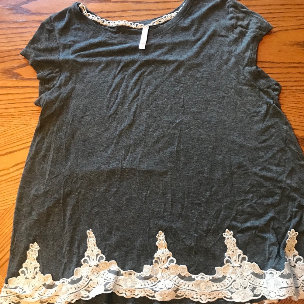 Xhilaration dark gray with lace trim T-shirt